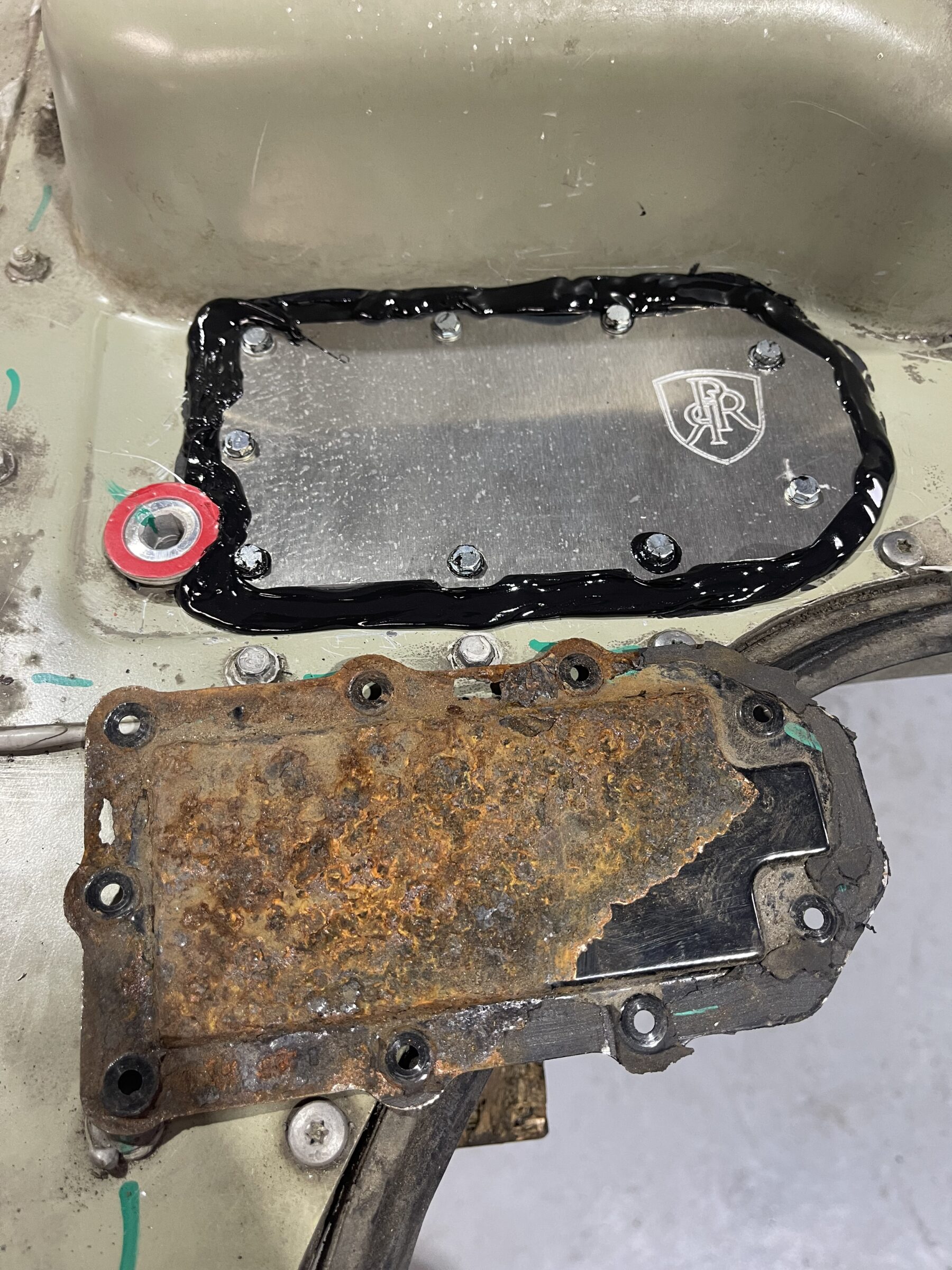 CNC-gefräster Alu-Sicherungsdeckel — RPR Eigenproduktion